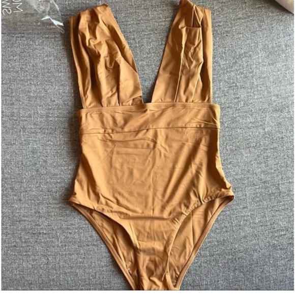 MONDAY SWIMWEAR Aruba One Piece - Toffee - Picture 3 of 9